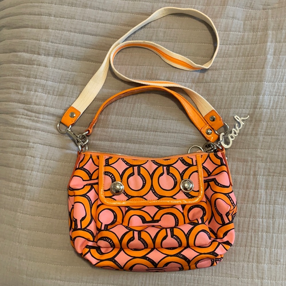 Gently used summer Coach designer purse!